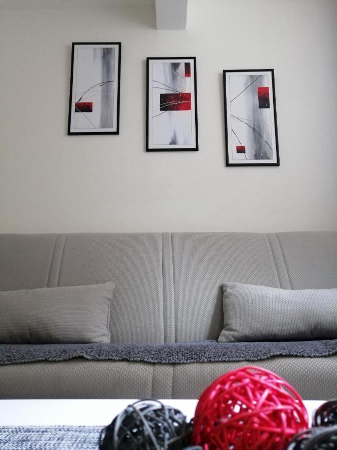Studio Apartman Kocka Belgrado Esterno foto